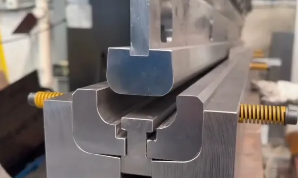 Custom press brake punch and die for sheet metal bending