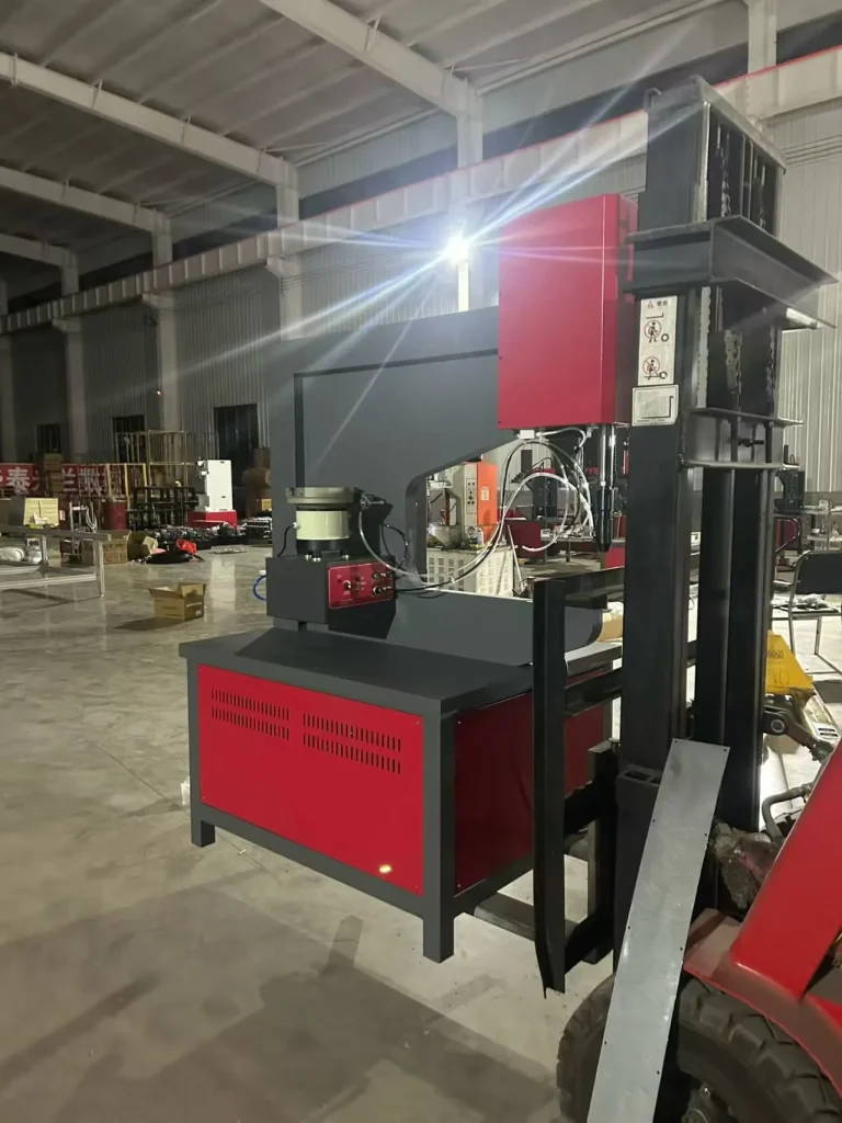 Hydraulic riveting machine side view for press nuts and studs