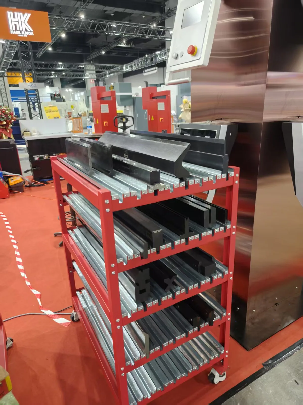 Press brake tooling rack with punches and dies