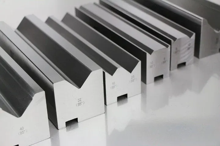 YRS segmented press brake tooling and bending dies